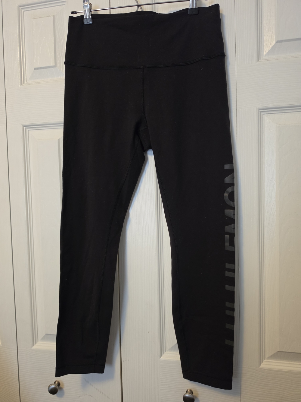 LuluLemon Black Leggings - Picture 2 of 4